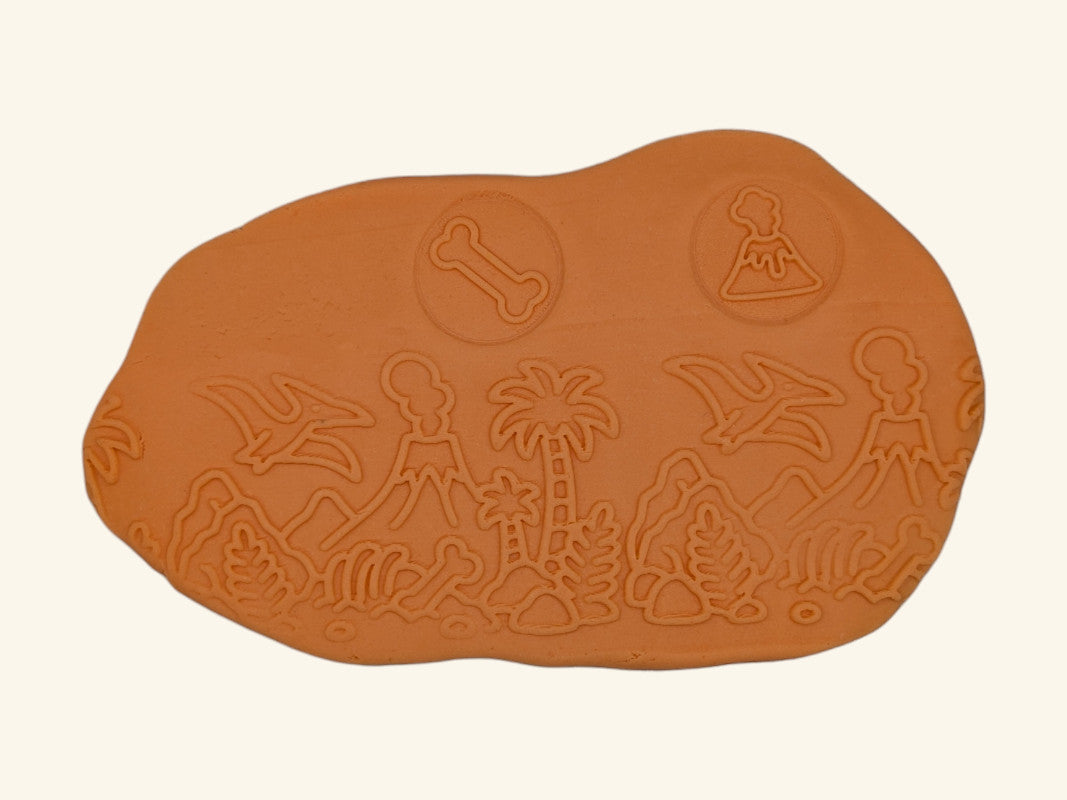 forme de dinozauri si peisaj preistoric in plastilina portocalie